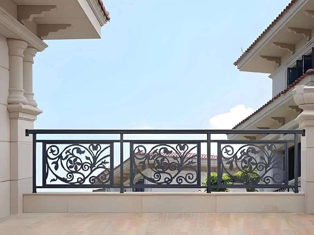阳台护栏高度强制规范 阳台护栏高度强制规范